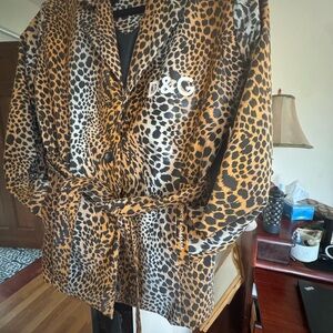 Dolce & Gabbana Leopard jacket coat
